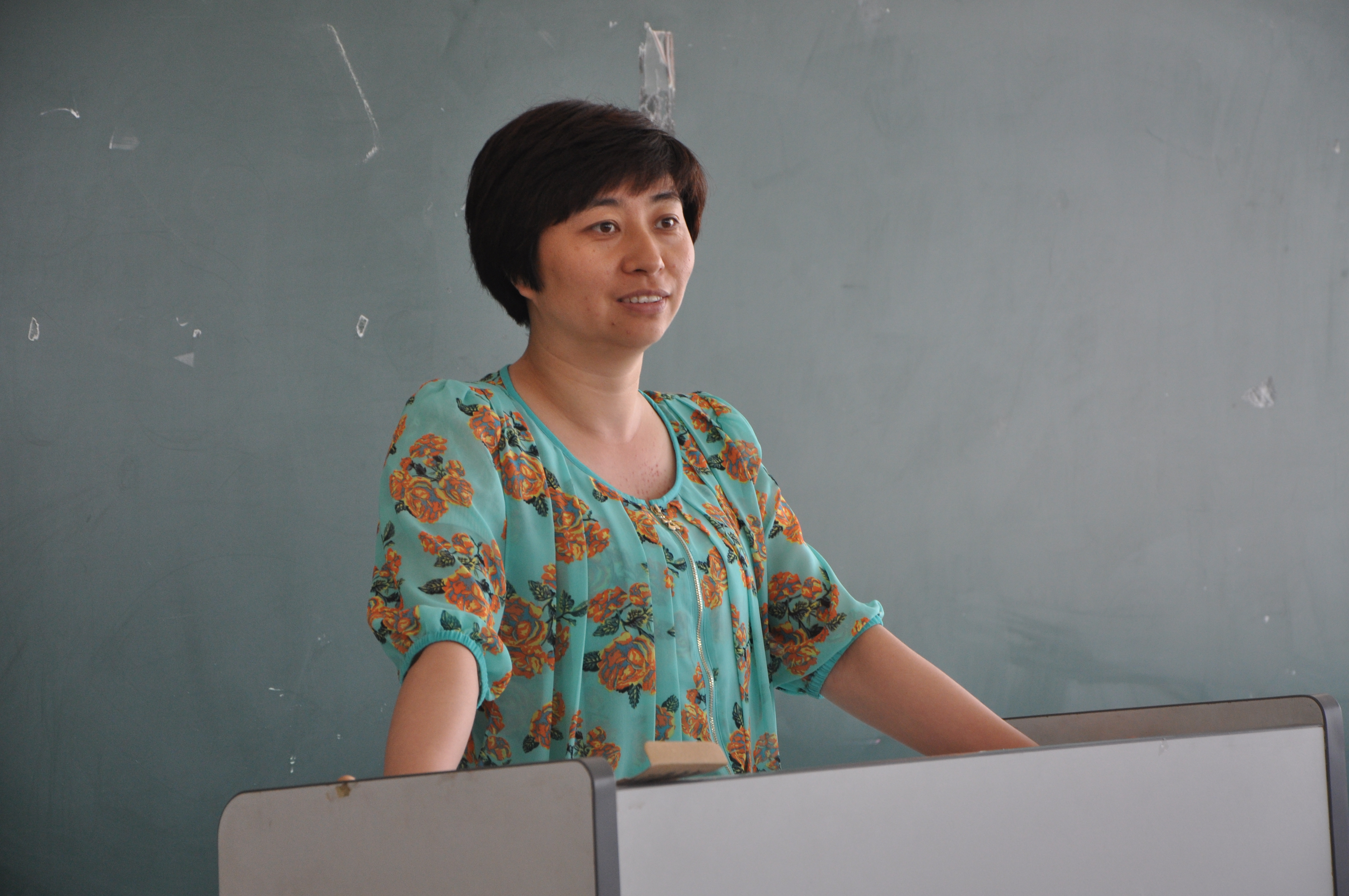 20140606-快猫短视频
各年级班级负责人会议01.JPG